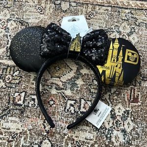 NWT Disney Mickey Ears black & gold